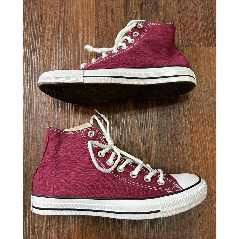 Converse Chuck Taylor All Star High Maroon Men's Size 7 Women's Size 9 M9613